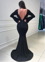 Beautiful Black Bateau Neckline Mermaid Evening Dresses With Beadings