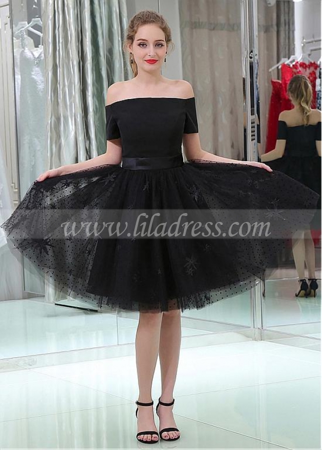 Black Tulle Off-the-shoulder Neckline Knee-length Ball Gown Homecoming Dress with Short Sleeves