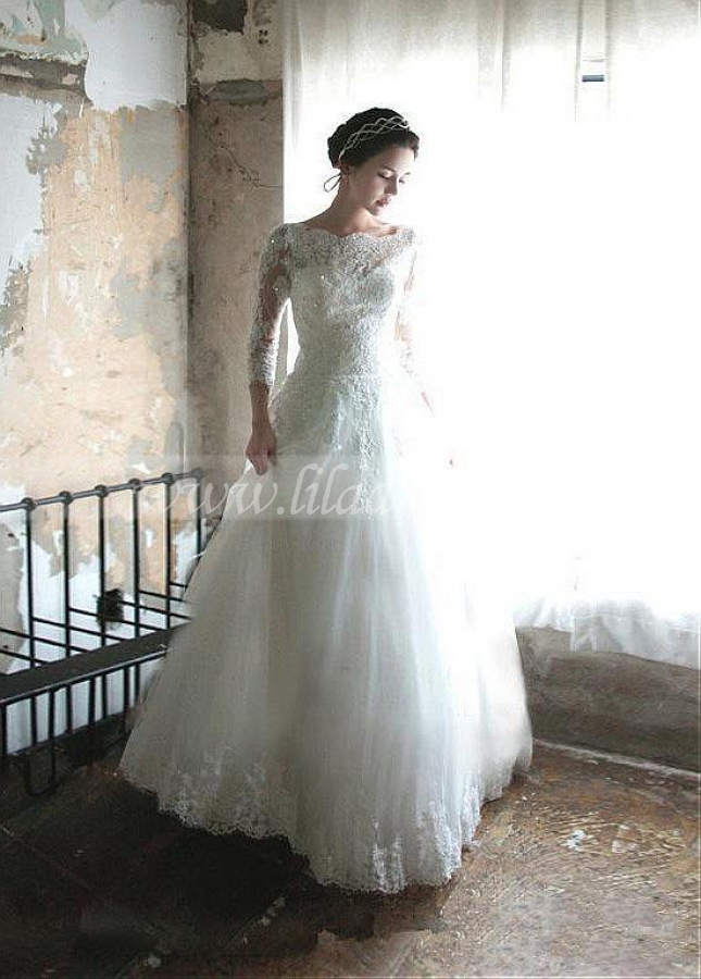 Delicate Tulle Bateau Neckline A-line Wedding Dress With Beadings & Lace Appliques
