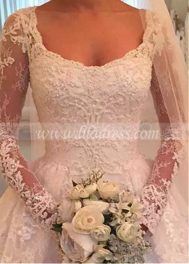 Attractive Tulle Scoop Neckline A-Line Wedding Dress With Beadings & Lace Appliques