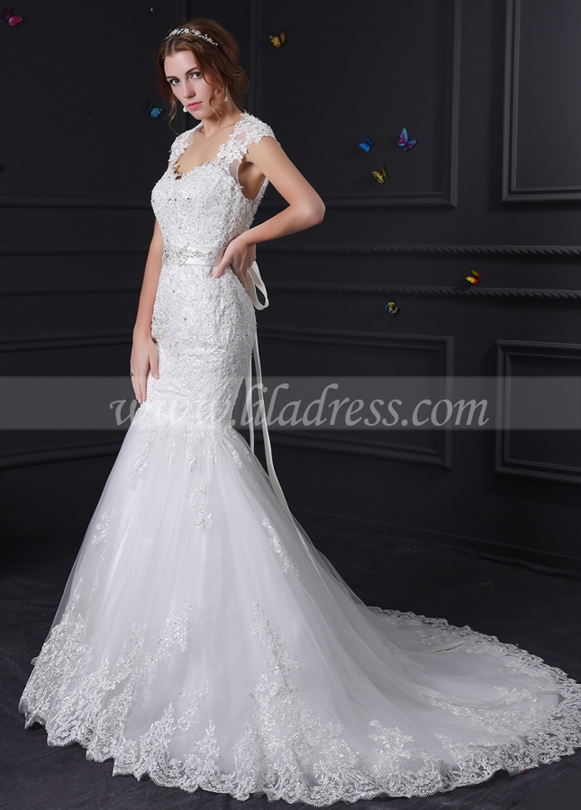 Elegant Tulle Mermaid Wedding Dress With Beaded Lace Appliques