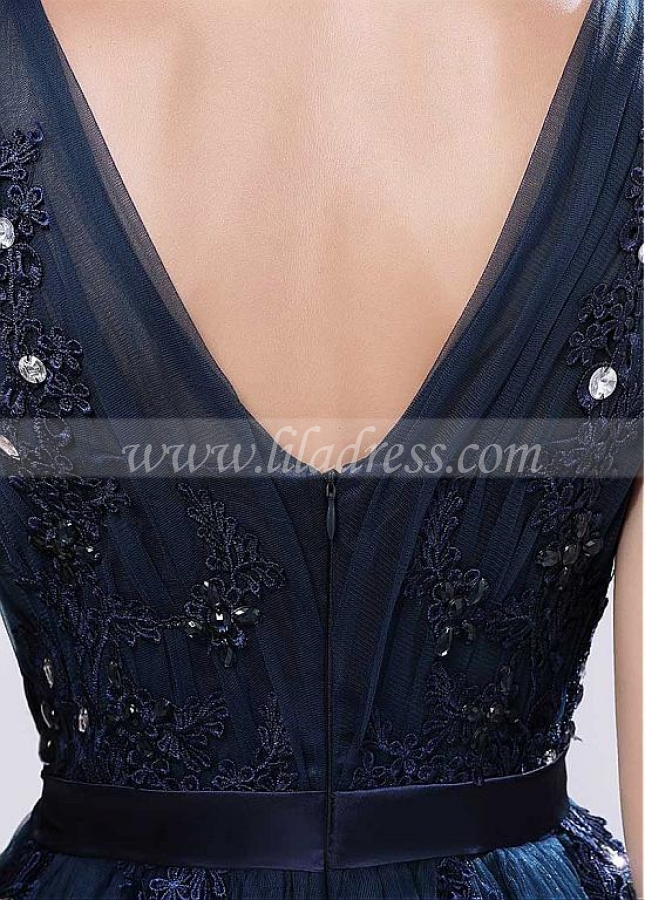 Charming Tulle V-neck Neckline A-line Evening Dress With Belt