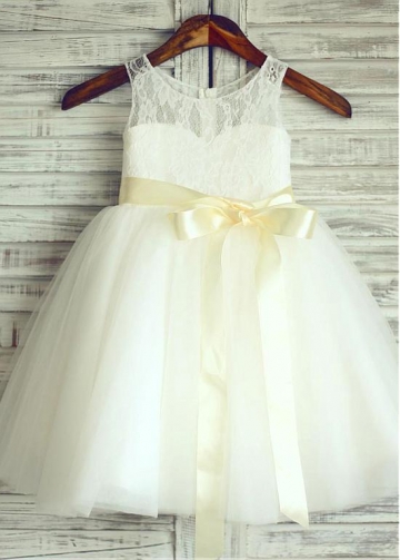 Exquisite Tulle & Lace Scoop Neckline Ball Gown Flower Girl Dresses With Belt