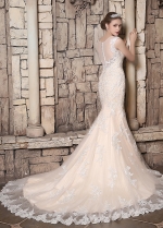 Gorgeous Tulle V-neck Neckline Mermaid Wedding Dresses