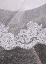 Romantic Tulle Bateau Neckline A-line Wedding Dresses With Beaded Lace Appliques