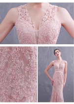 Fabulous Tulle & Lace V-neck Neckline Mermaid Prom/Evening Dresses With Lace Appliques & Beadings