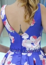 Exquisite V-neck Neckline Short Length A-line Print Homecoming Dresses With Beadings
