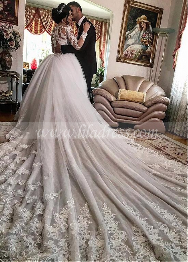 Charming Tulle Jewel Neckline Ball Gown Wedding Dresses With Lace Appliques & 3D Flowers & Beadings