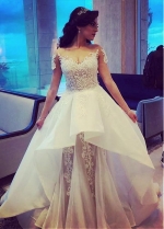 Modern Tulle & Organza Jewel Neckline A-line Wedding Dresses With Lace Appliques
