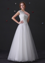 Glamorous Tulle Jewel Neckline A-line Wedding Dress With Lace Appliques