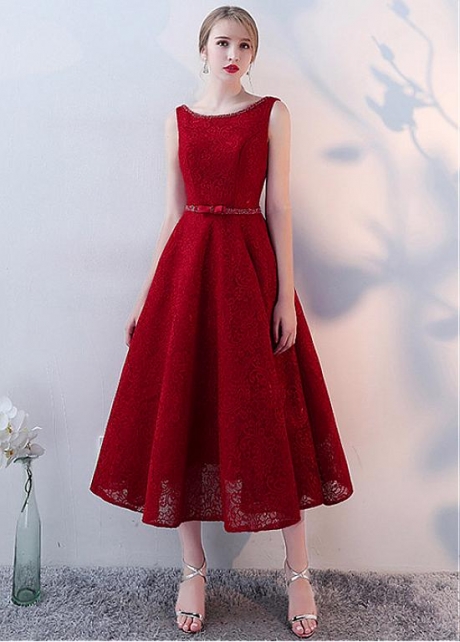 Fashionable Lace Jewel Neckline Tea-length A-line Homecoming Dresses With Beadings