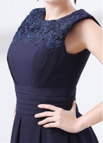 Newest Chiffon Dark Navy Knee-length A-line Homecoming / Bridesmaid Dress With Lace Appliques