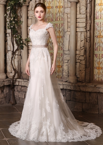 Stunning Tulle Sweetheart Neckline Mermaid Wedding Dresses With Lace Appliques