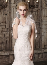 Alluring Polka Dot Tulle Halter Neckline Mermaid Wedding Dresses With Beaded Lace Appliques