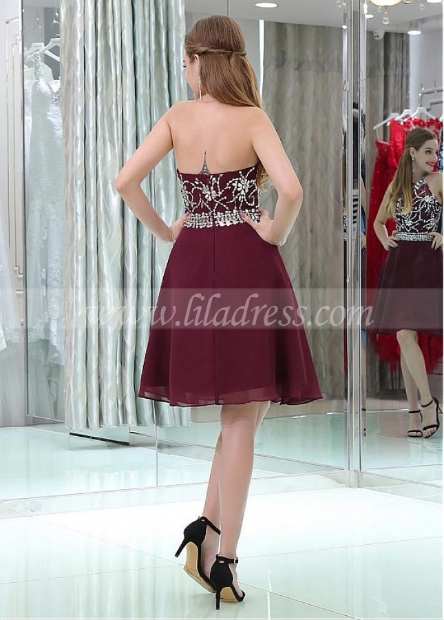 Beautiful Chiffon Halter Neckline Short Length A-line Burgundy Homecoming Dresses With Beadings