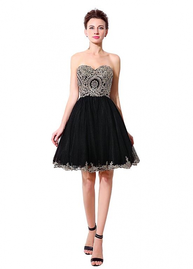 Black Tulle Sweetheart Neckline A-line Homecoming Dresses with Lace Appliques