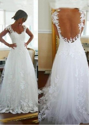 Amazing Tulle Scoop Neckline A-line Wedding Dresses with Lace Appliques