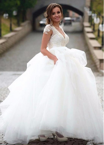 Stunning Tulle & Satin V-Neck Ball Gown Wedding Dresses With Beaded Lace Appliques
