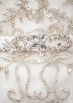 Gorgeous Organza Spaghetti Straps Neckline Mermaid Wedding Dresses with Detachable Sash