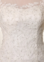 Elegant Tulle Bateau Neckline Mermaid Wedding Dresses With Beaded Lace Appliques