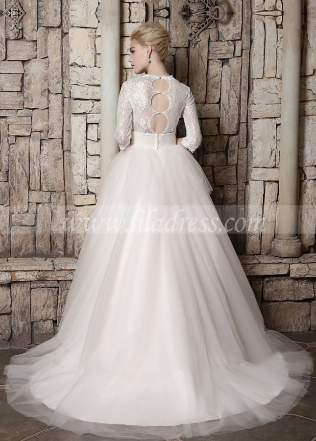 Gorgeous Lace & Tulle V-neck Neckline Ball Gown Wedding Dresses