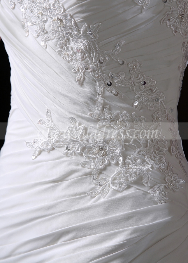 Graceful Chiffon A-line Sweetheart Neckline Wedding Dress With Beaded Lace Appliques