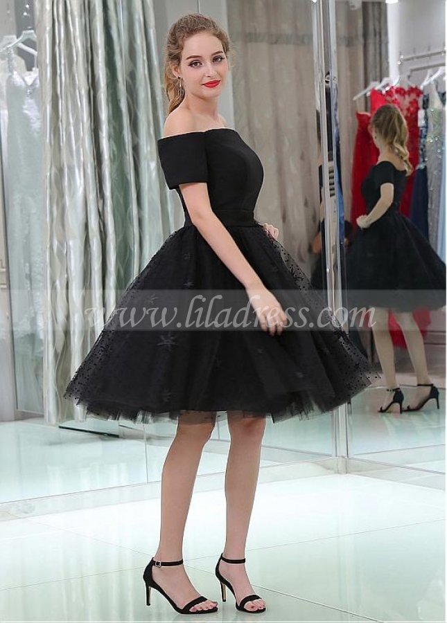 Black Tulle Off-the-shoulder Neckline Knee-length Ball Gown Homecoming Dress with Short Sleeves