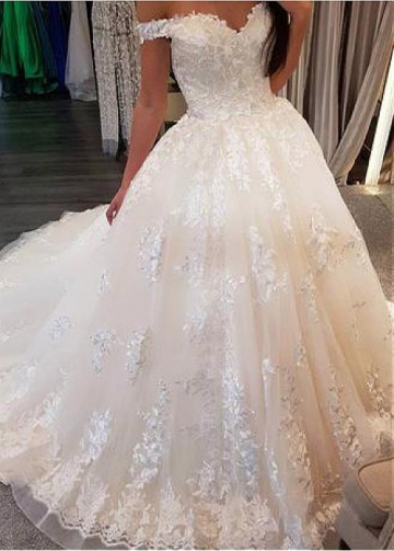 Fantastic Tulle Off-the-shoulder Neckline Ball Gown Wedding Dresses With Lace Appliques & Beadings