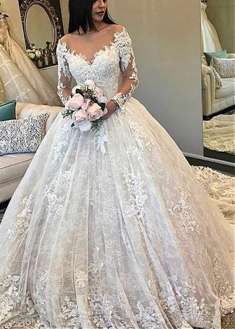 Marvelous Tulle & Lace Scoop Neckline Ball Gown Wedding Dress With Beadings & Lace Appliques