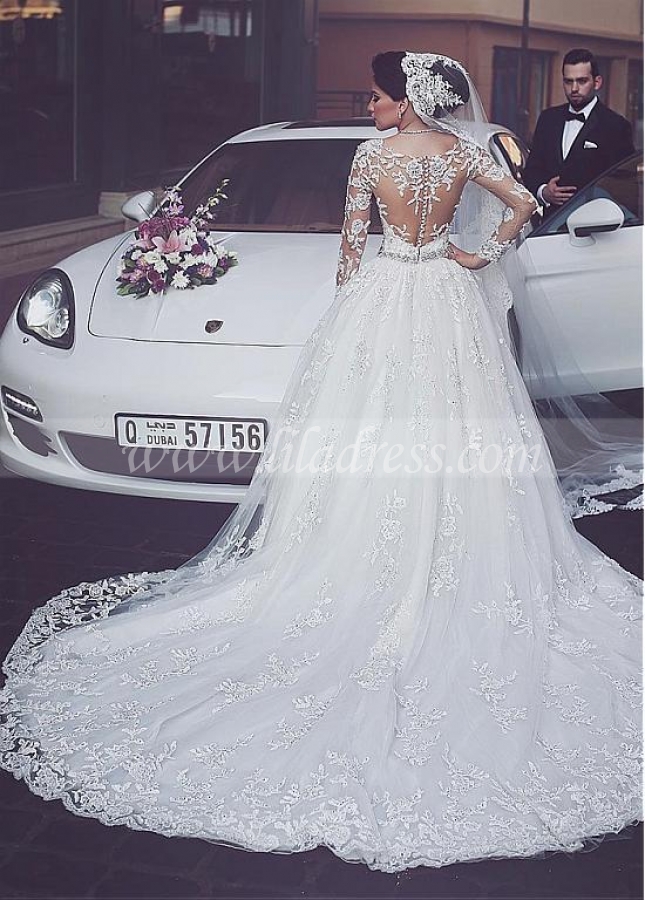 Gorgeous Tulle Scoop Neckline Ball Gown Wedding Dress With Beaded Lace Appliques & Beadings