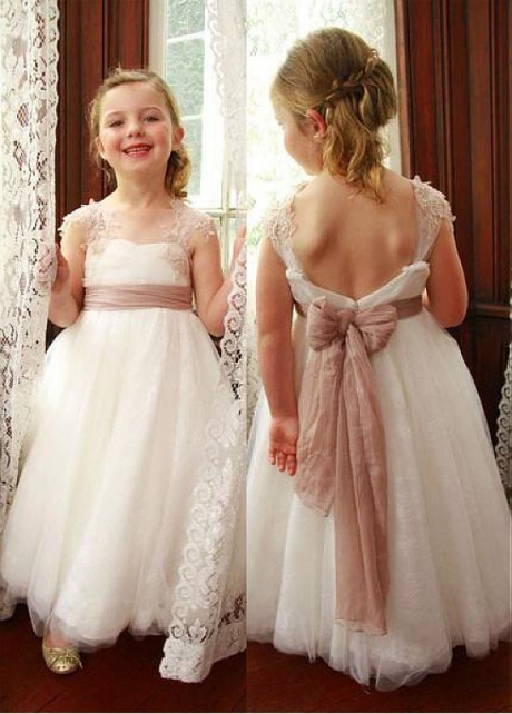 Modest Tulle Square Neckline Cap Sleeves A-line Flower Girl Dresses With Lace Appliques & Sash