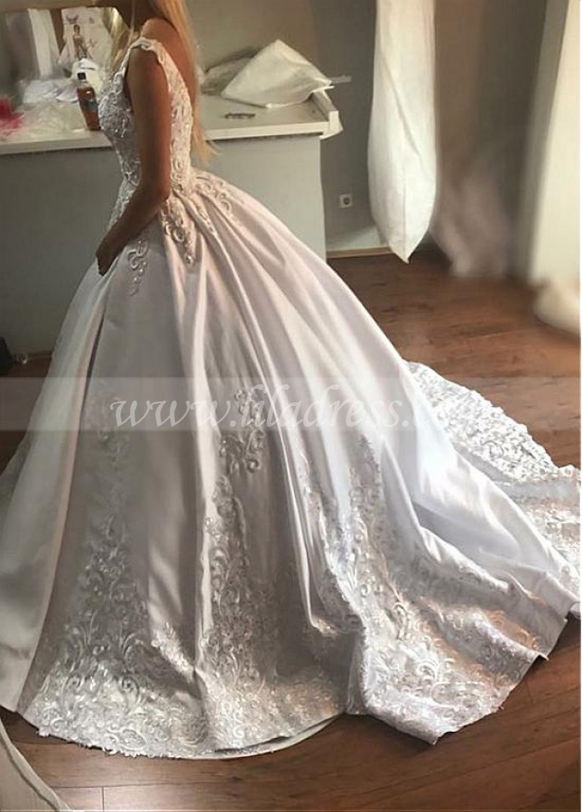 Fascinating Tulle & Satin V-neck Neckline Ball Gown Wedding Dress With Lace Appliques & Beadings