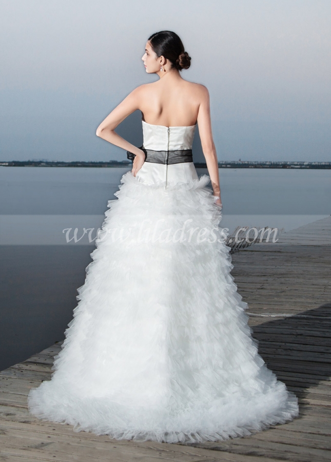 Fabulous Satin & Tulle Strapless Neckline A-line Wedding Dresses