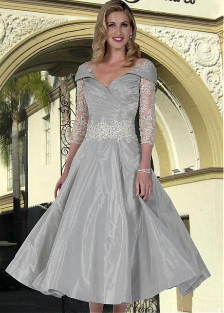Fascinating Tulle & Taffeta V-neck Neckline A-line Mother Of The Bride Dress With Beaded Lace Appliques