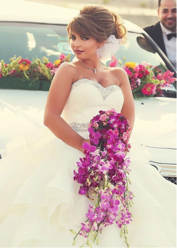 Charming Tulle & Organza Satin Sweetheart Neckline Ball Gown Wedding Dress With Lace Appliques & Beadings & Ruffles