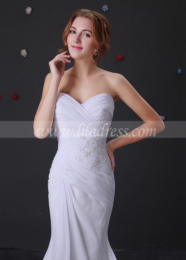 Elegant Chiffon Sweetheart Neckline Mermaid Wedding Dress With Beaded Lace Appliques