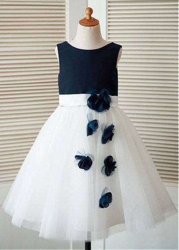 Elegant Tulle & Satin Scoop Neckline Tea-length A-line Flower Girl Dresses With 3D Flowers