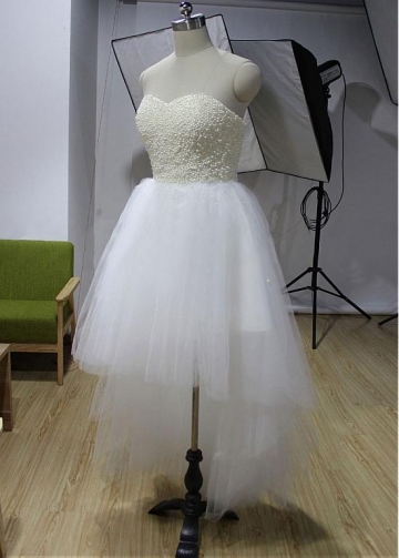Lovely Tulle Sweetheart Neckline Ball Gown Wedding Dresses with Beadings