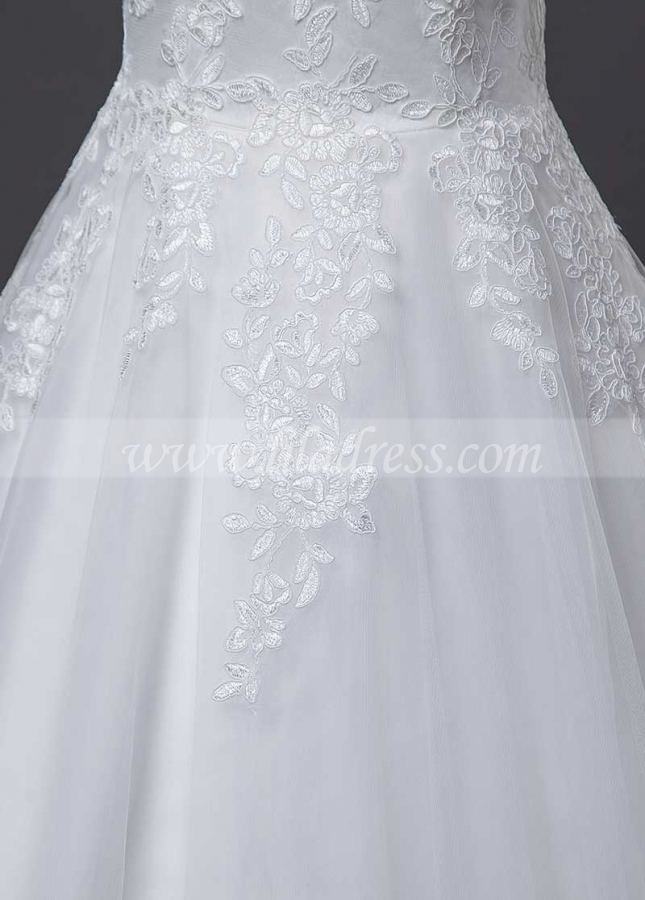 Fantastic Tulle Sweetheart Neckline A-line Wedding Dress With Lace Appliques & Detachable Shoulder Straps
