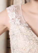 Gorgeous Tulle V-neck Neckline Mermaid Wedding Dresses