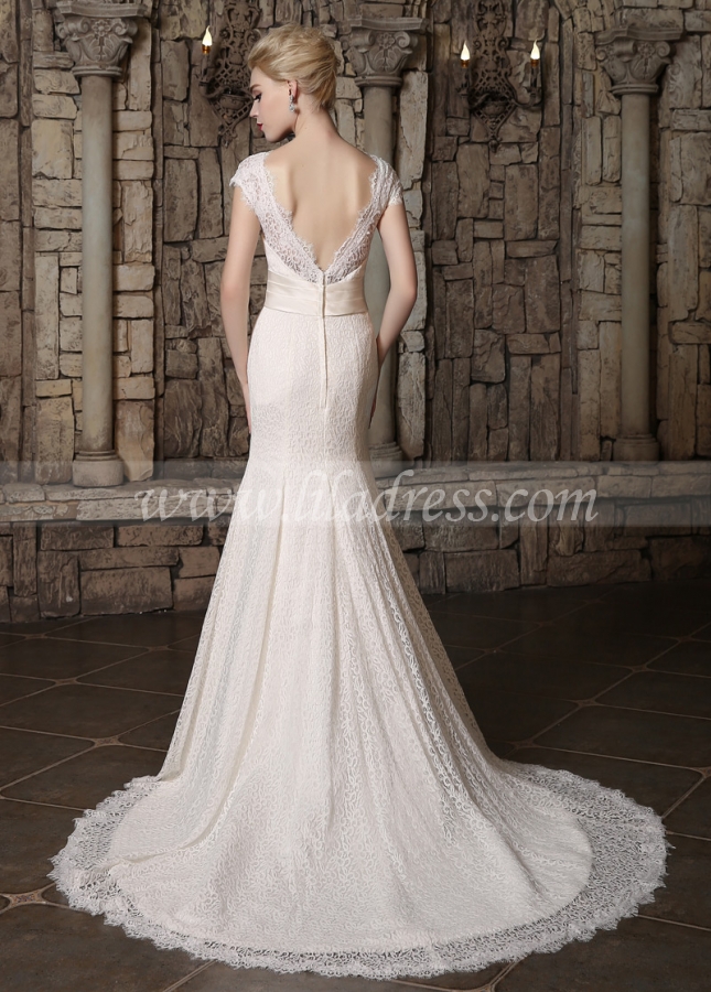 Marvelous Lace V-neck Neckline Mermaid Wedding Dresses