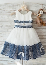 Eye-catching Lace & Tulle Scoop Neckline Knee-length Ball Gown Flower Girl Dresses With Beadings