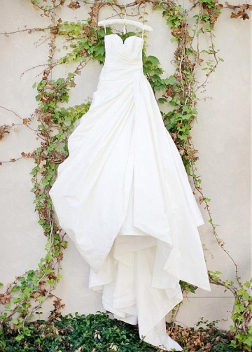 Graceful Taffeta Sweetheart Neckline Ball Gown Wedding Dresses