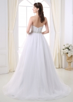 Charming Tulle Sweetheart Neckline Ball Gown Wedding Dress With Beaded Lace Appliques
