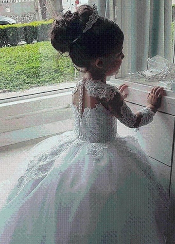 Fashionable Tulle Jewel Neckline Ball Gown Flower Girl Dresses With Beaded Lace Appliques