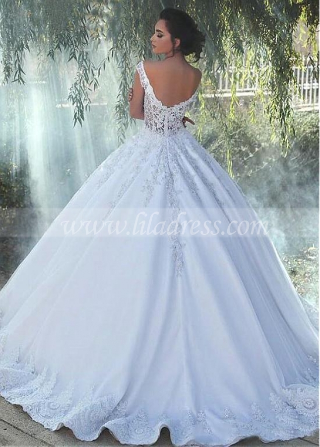 Alluring Tulle Sweetheart Neckline A-line Wedding Dress With Lace Appliques & Beadings