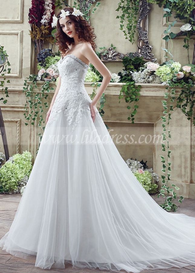 Fabulous Tulle Sweetheart Neckline A-Line Wedding Dresses With Lace Appliques