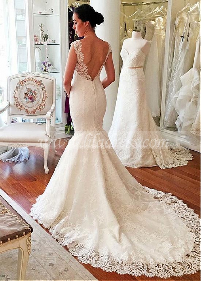 Gorgeous Lace V-neck Neckline Natural Waistline Mermaid Wedding Dress