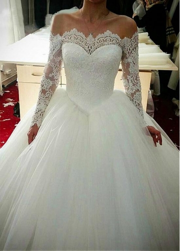 Elegant Tulle Off-the-shoulder Neckline Basque Waistline Ball Gown Wedding Dress With Beaded Lace Appliques