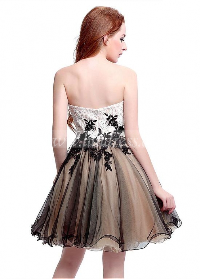 Graceful Tulle Sweetheart Neckline Short-length A-line Homecoming Dresses With Lace Appliques